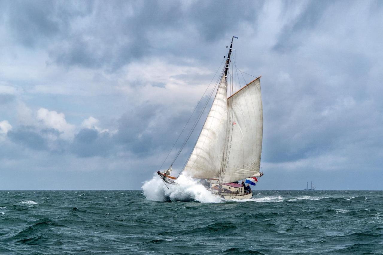 Вілла Zeilschip De Vrouw Dina Лейден Екстер'єр фото